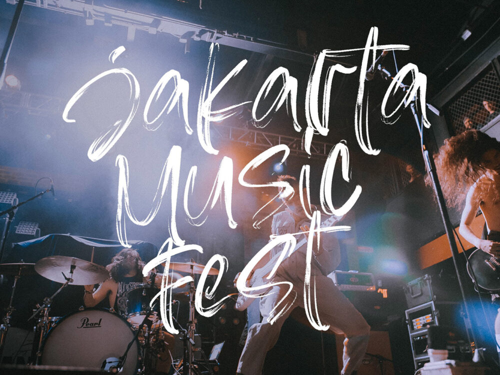 Asteriska Brush Font