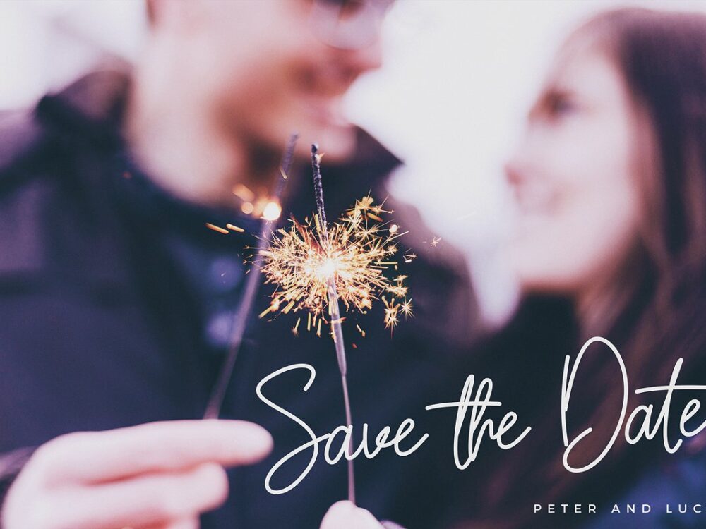 Sarantta-Handwritten-Script-Font