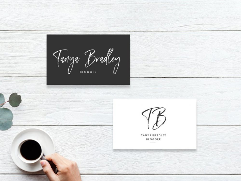 Amourist Handlettering Script