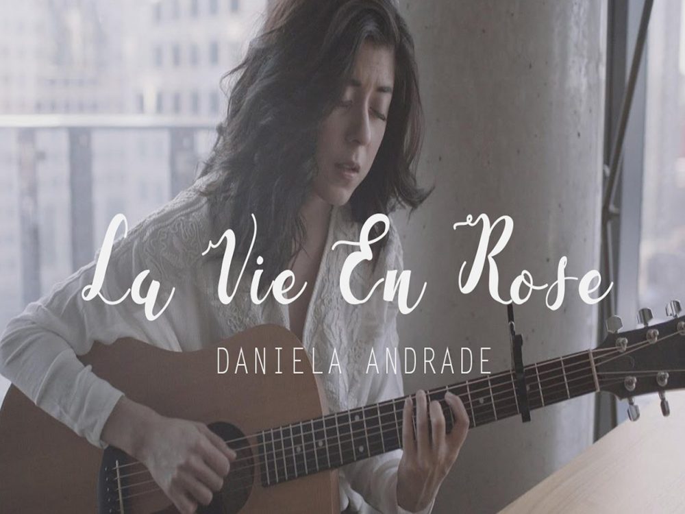 La Vi En Rose Free Script Font