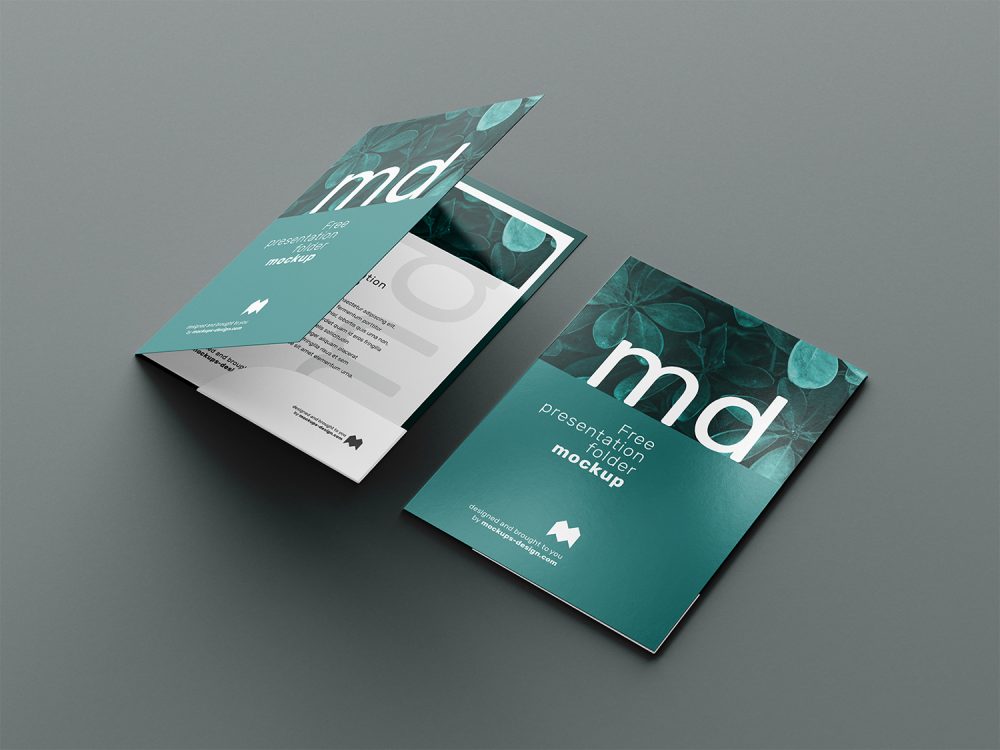 Free Presentation Folder Mockup