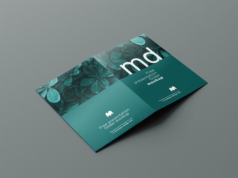 Free Presentation Folder Mockup