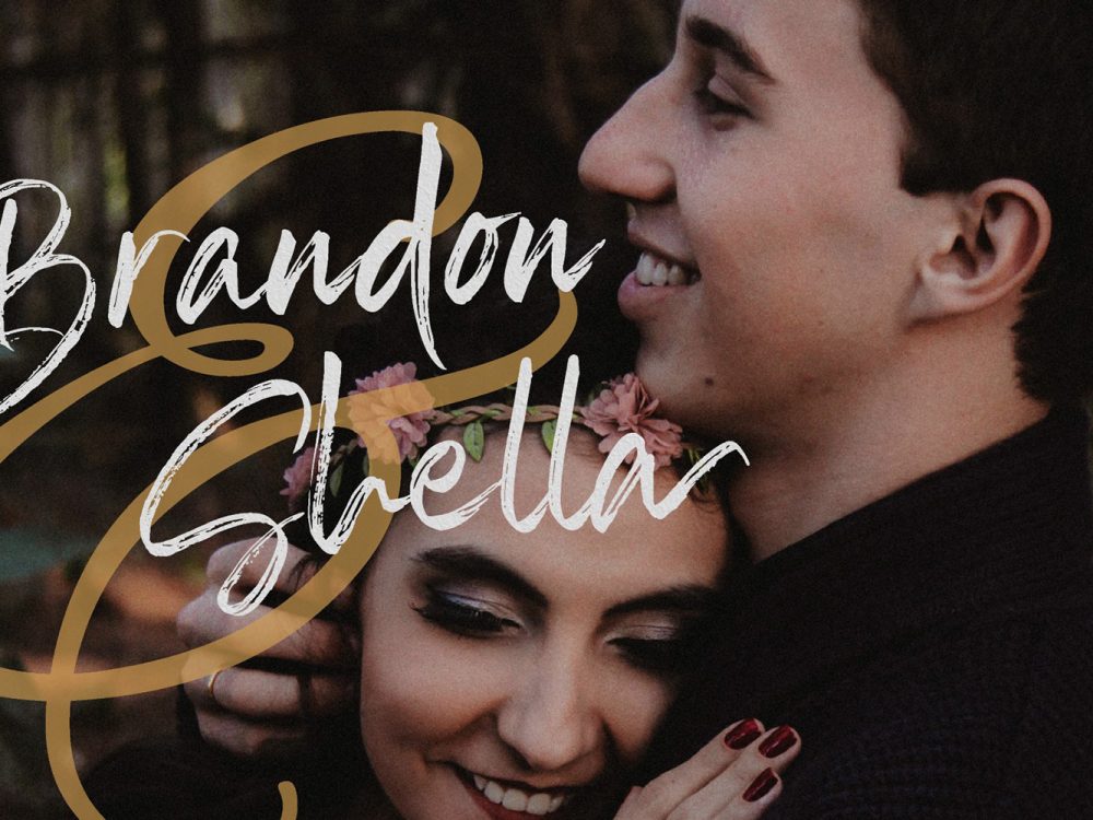 Sail Royals Free Font