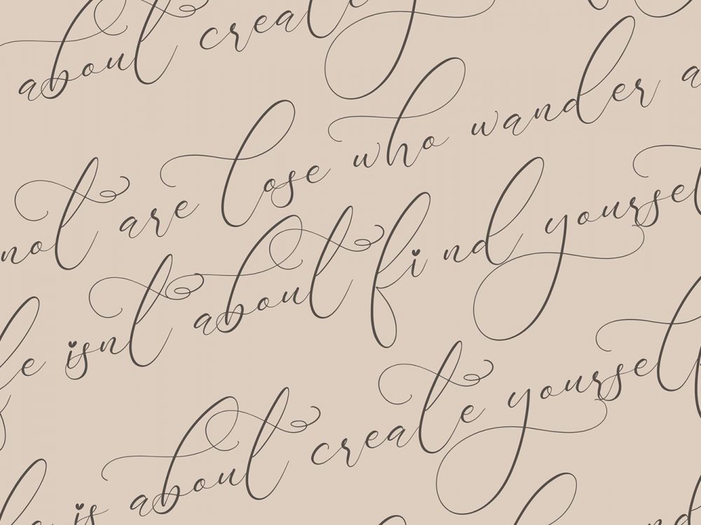 Darling Carlina Free Font