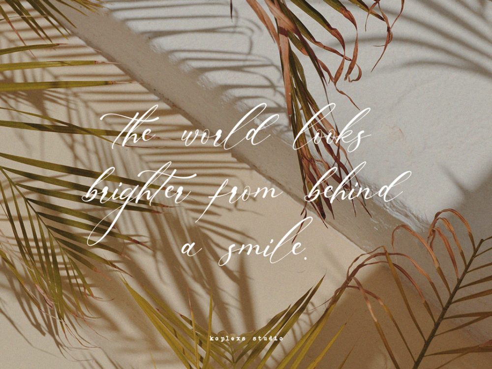 Amsterline Free Font